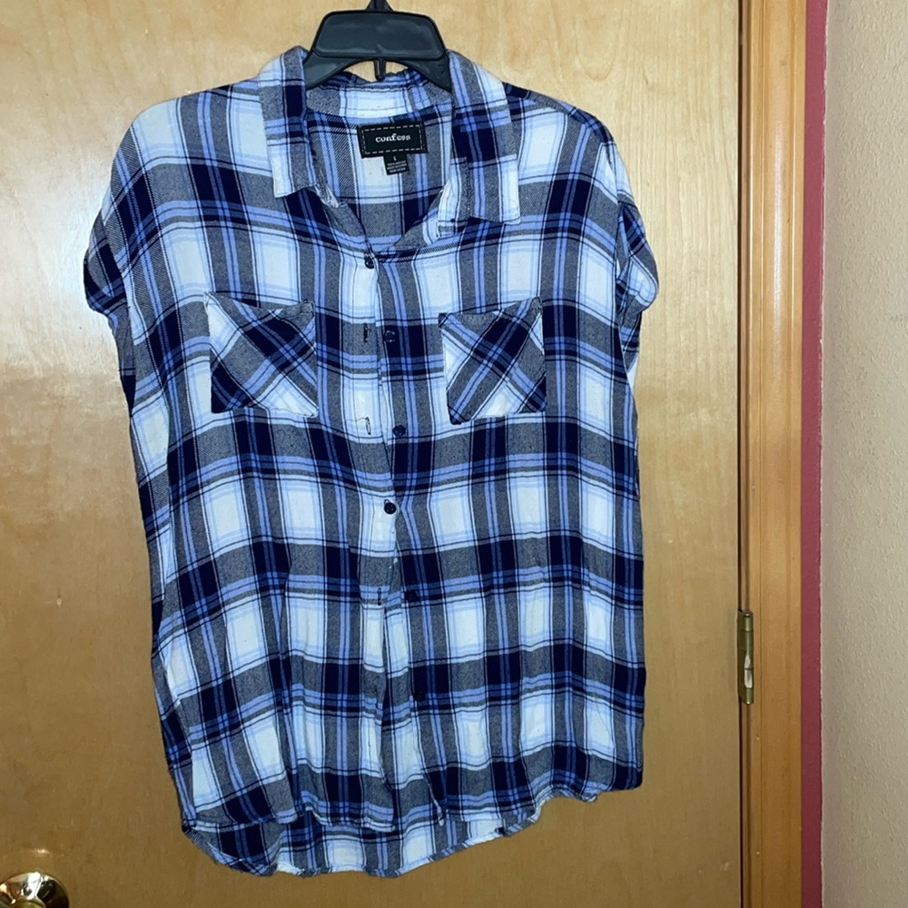 Confess size L short sleeve plaid shirt